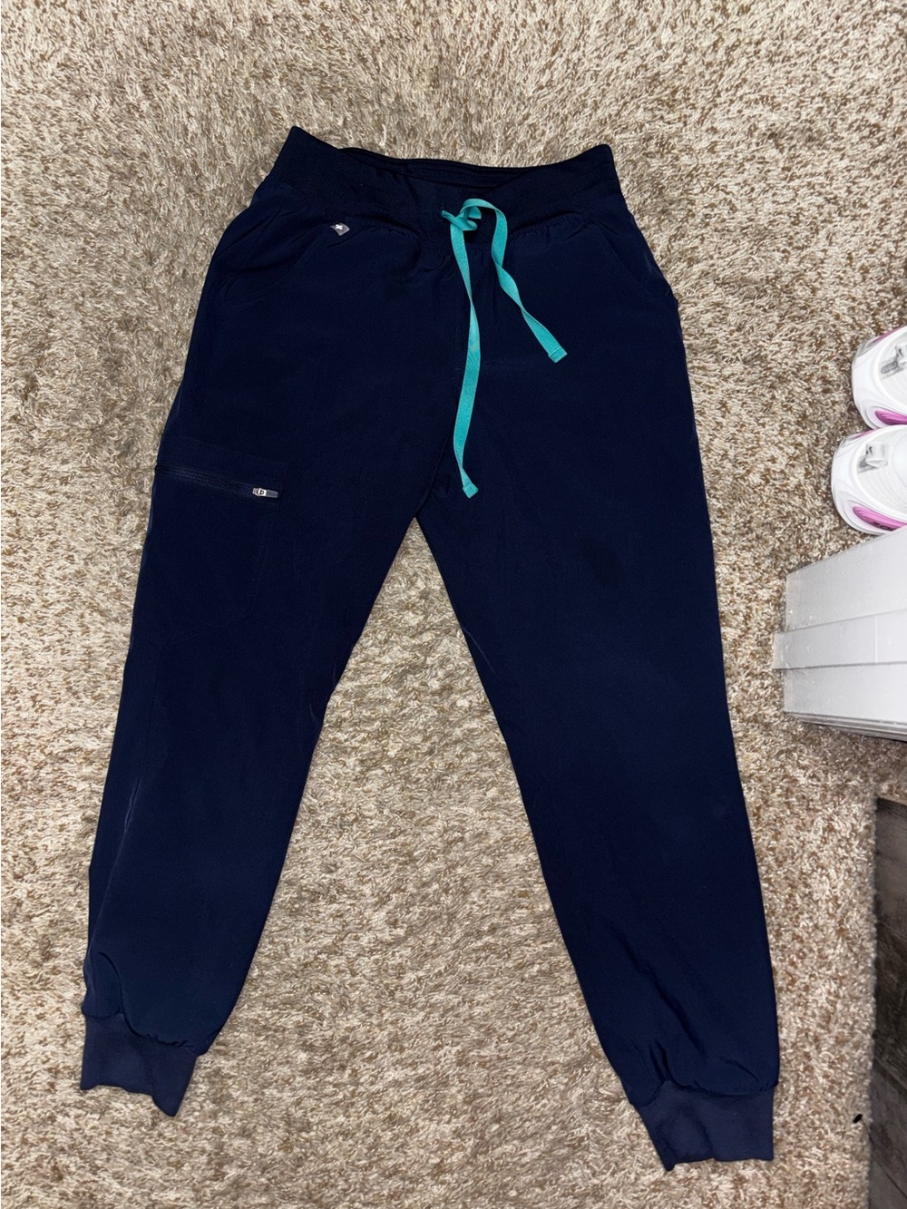 FIGS Navy Jogger Scrub Pants — XS